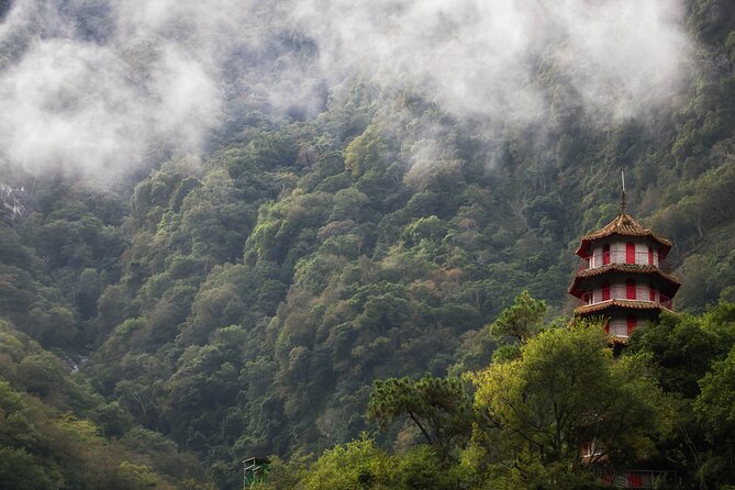 English Guide Taroko National Park Private Day Tour - Park Highlights