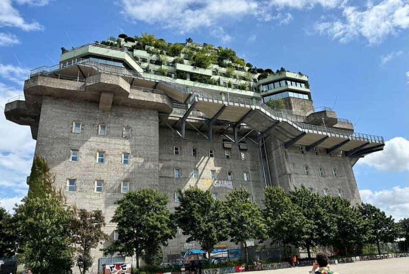 English guided insider tour through the Schanzenviertel - FAQs