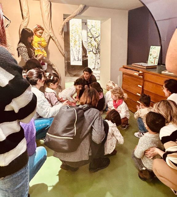 English or Spanish Tour to Immersive Museum + Lunch - Restrictions