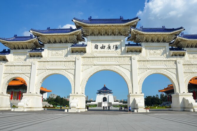 English Speaking Guide in Taipei ( Licensed ) - Duration and Admission Details