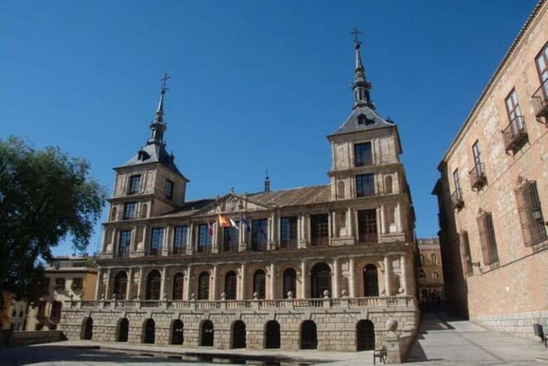 English Tour Toledo Complete with Patio-Palace House - Who Should Book This Tour?