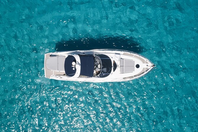 Enjoy an Unforgettable Experience With the Elegant CRANCHI 47 - Unmatched Views and Scenic Routes