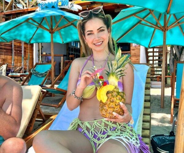 Enjoy Barú at Freedom Beach Boat Transportation - Live Tour Guide