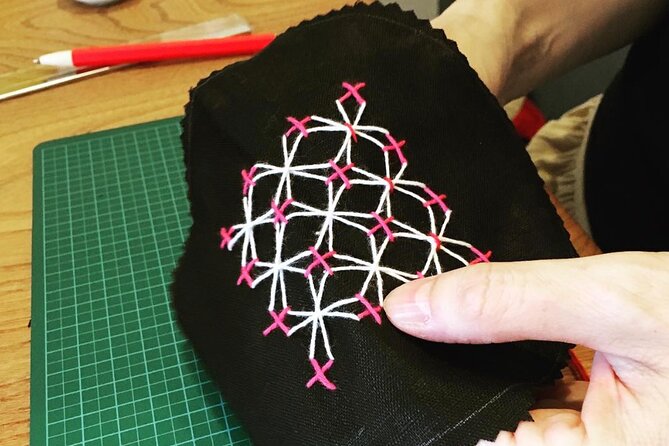 Enjoy Creating Sashiko Needlework (Japanese Embroidery) - Techniques and Stitches Used