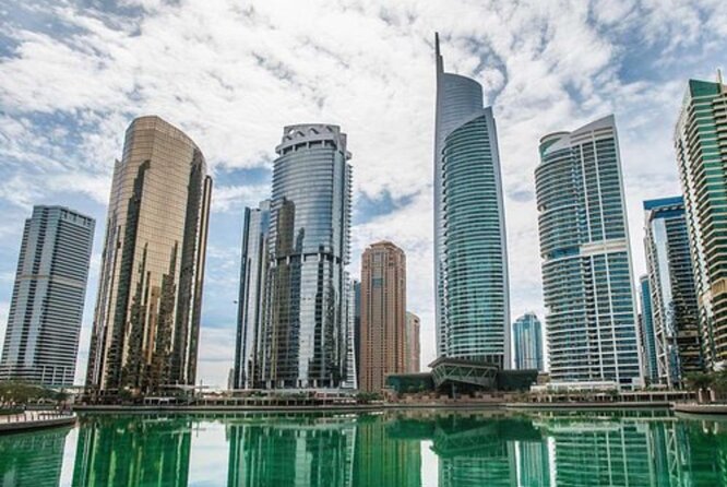 Enjoy Dubai Burj Khalifa With Dinner in One Of The Tower Restaurants - Culinary Delights