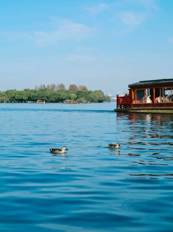 Enjoy Hangzhou Like Lords: West Lakes Boat, Tea, Painting - Practical Details and Tips