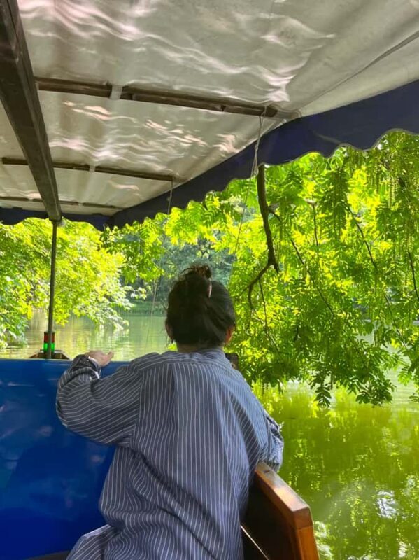 Enjoy Hangzhou Like Lords: West Lakes Boat, Tea, Painting - Who Will Enjoy This Tour?