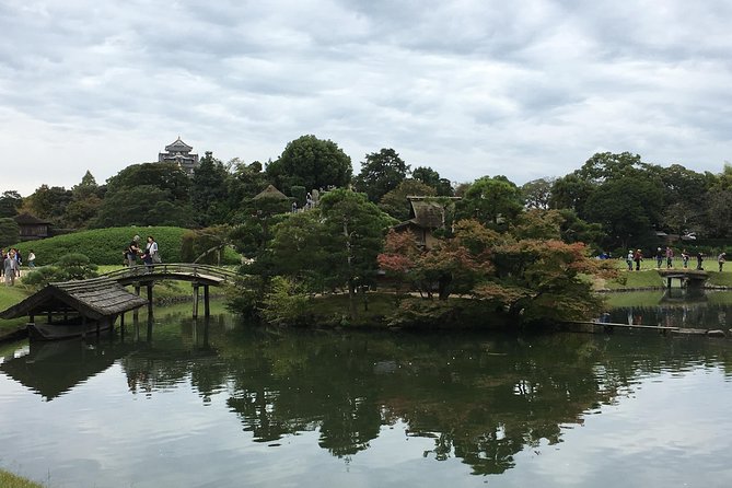 Enjoy Korakuen Japanese Garden and Old Japanese Street Kurashiki - Exploring Old Japanese Street in Kurashiki