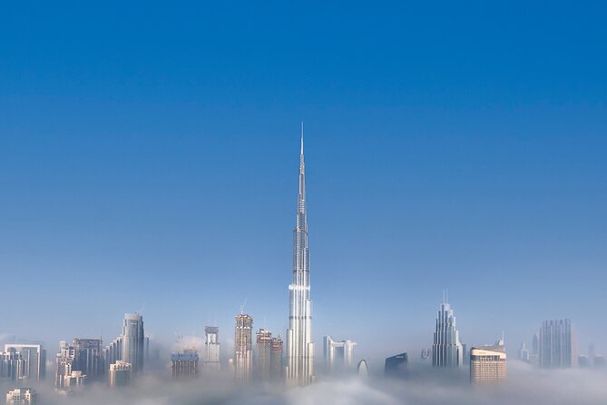 Enjoy Lunch or Dinner at Burj Khalifa With Tickets - Dining Experiences