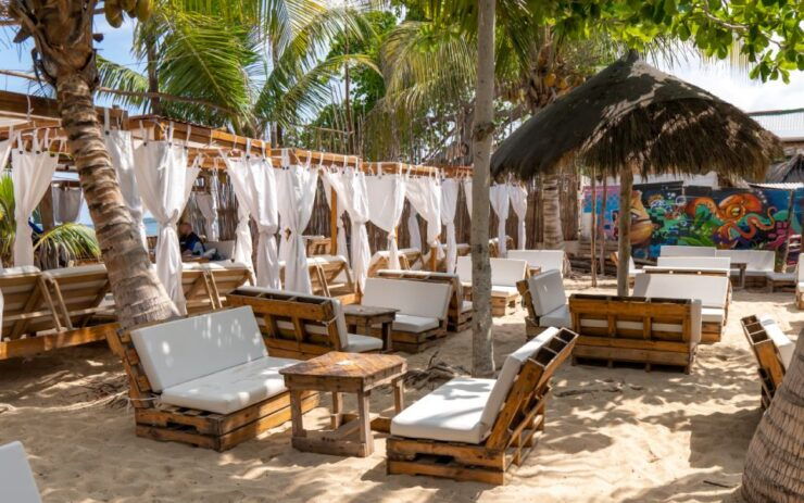 Enjoy Mambo Beach at Playa Blanca Plancton - Good To Know