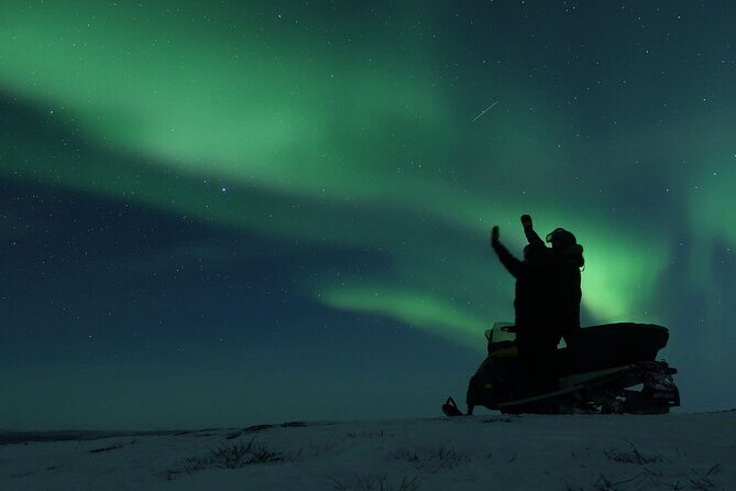 Enjoy the Aurora show on top of the mountain inc tipi dinner - The Authentic Arctic Experience