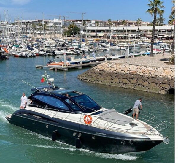 Enjoy the Breathtaking of Algarve Coastline - The Sum Up