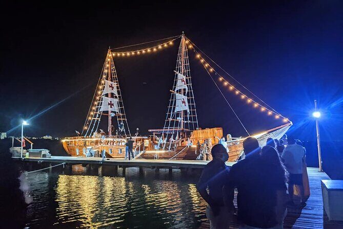 Enjoy The Spanish Galeon with a Romantic Night Dinner in Cancun - FAQ