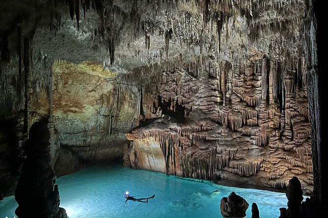 Enjoy Unique Aquatic Caves in Mallorca - Unveiling the Mysteries of Mallorcas Aquatic Caves
