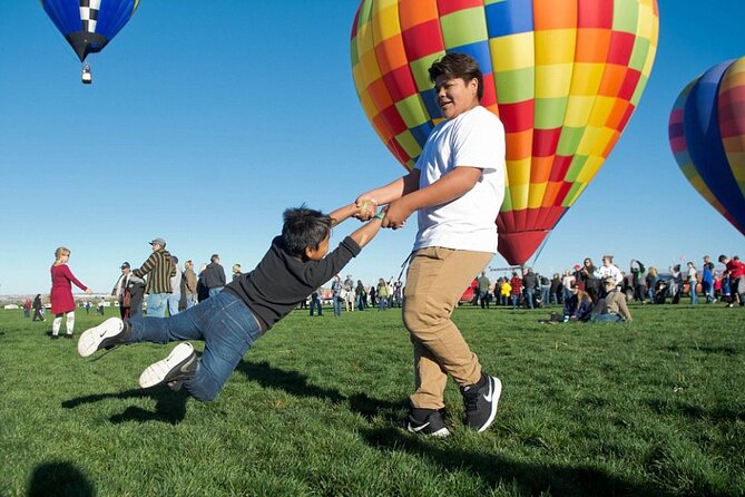 Enjoy Views Of Dubai Beautiful Desert By Hot Air Balloon Dubai - Questions and Support