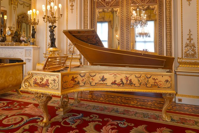 Enter Buckingham Palace & See The Main Westminster Sights Tour - Frequently Asked Questions