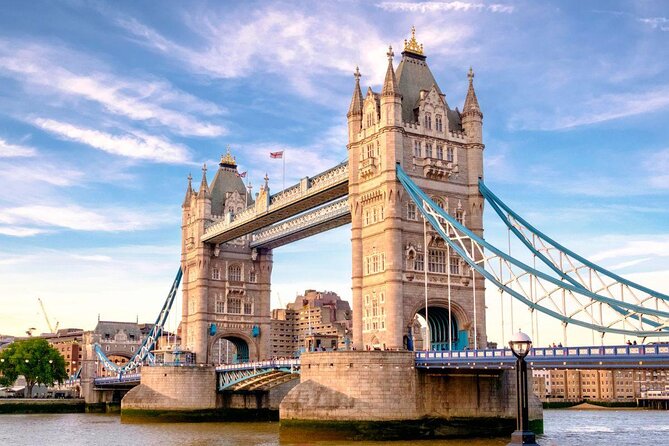 Enter The Tower of London , Visit Tower Bridge & Westminster Tour - Meeting Point