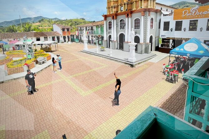 Enthralling Guatape Day Tour Unveiled From Medellin - Tour Highlights