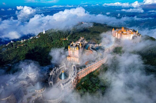 Entrance Ticket & Cable Car For Ba Na Hills & Golden Bridge - Cable Car Journey