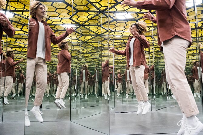 Entrance to the Museum of Illusions Madrid - Quality Checks on Traveler Reviews