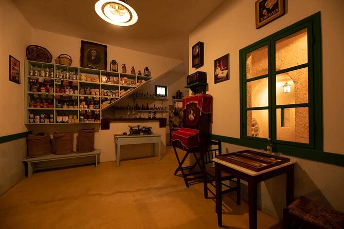 Entry Pass to the Unexplored Culture of Santorini - Art and Handicrafts