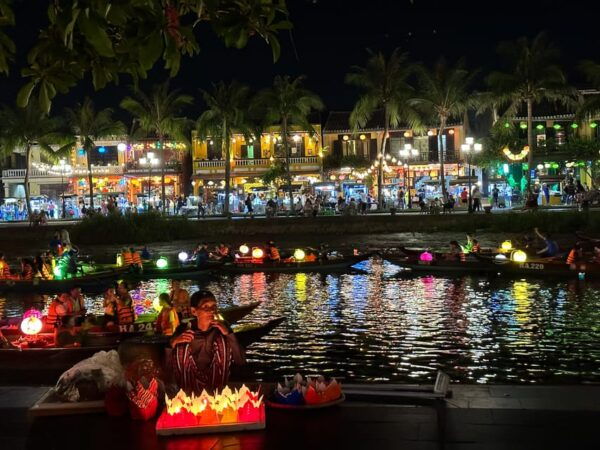 Entry Ticket: 45 Minutes Traditional Boat Trip on Hoai River - Tips for an Enjoyable Experience