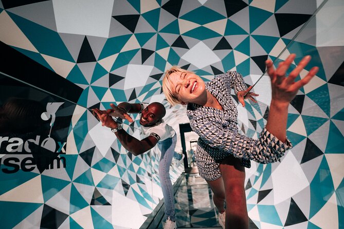 Entry Ticket for Paradox Museum Paris - Questions