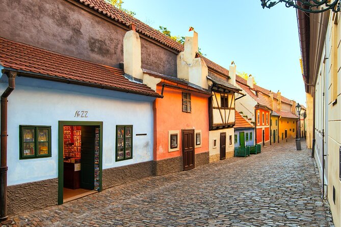 Entry Ticket to Prague Castle & Surroundings With Audio Tour - Visitor Experience and Accessibility