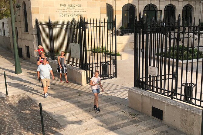 Epernay in Imperial: Royal Then Vineyard With Tastings - Good To Know