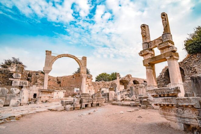 Ephesus: Ancient Cities & Time Travel - Renowned Attractions