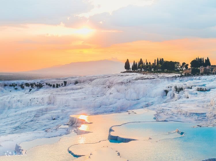 Ephesus & Pamukkale 2-Day Guided Tour from Istanbul - Day two: Pamukkale at a better pace