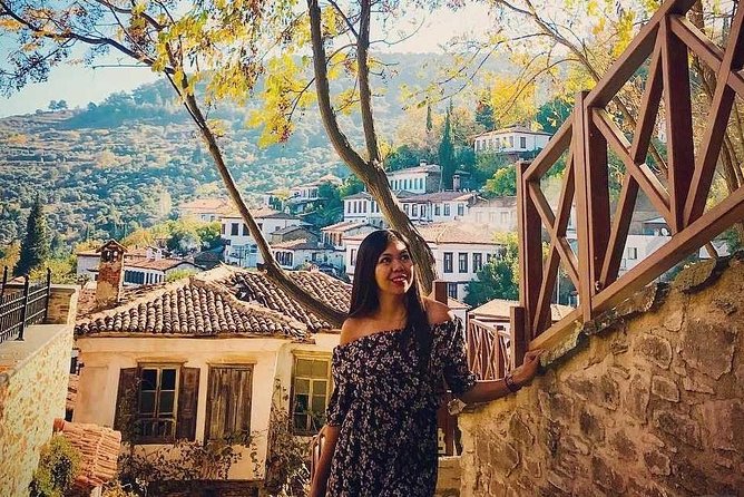 Ephesus & the Charming Sirince Village Small Group Tour From Kusadasi - Inclusions and Exclusions