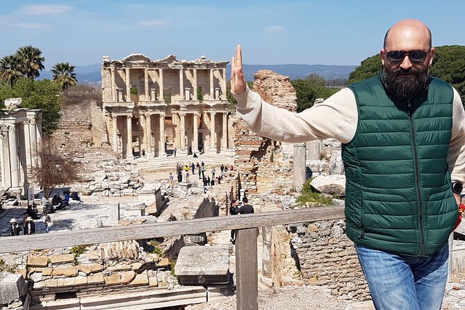 Ephesus Tour From Izmir - Praise for the Tour Guide and Overall Satisfaction