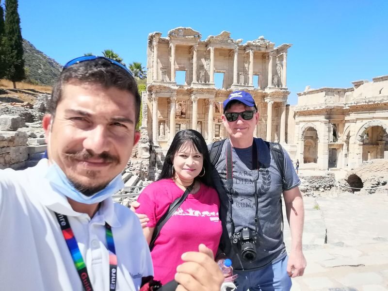 Ephesus, Virgin Mary House Guided Tour with Lunch - Guide and group style can shape the day