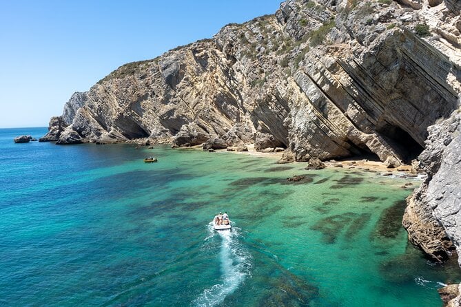 Epic Arrábida Boat II FourWinns 3h or 7h Boat Rental - Security Deposit and Capacity Limits