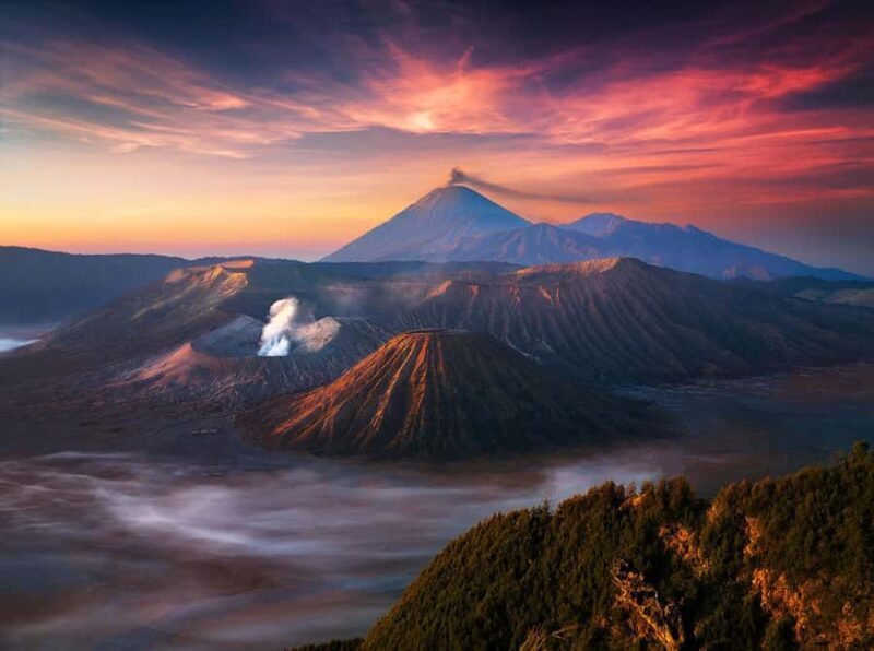 Epic Bromo: Sunrise Viewpoint & Volcanic Sand Sea Jeep Ride - Exploring the Epic Bromo Tour in Detail