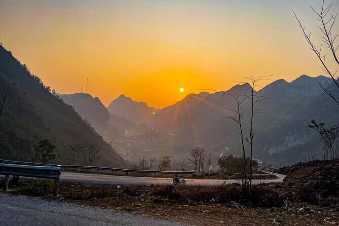 Epic Ha Giang Loop Tour 4 Days 3 Nights on Motorbike - Detailed Breakdown of the Itinerary