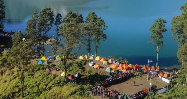 Epic Rinjani Trekking: 2 Days, 1 Night Adventure Crater Rim - Experience the Crater Rim