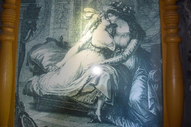 Erotic Renaissance Wax Museum Entrance Ticket - Expectations