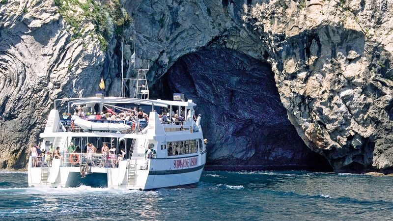 Es Coll Baix boat experience in Alcudia Bay - What the two-hour schedule means