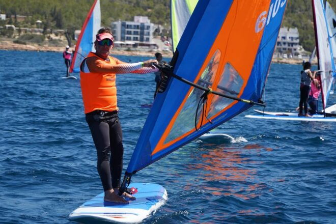 Es Nautic Water Sports Experience - Windsurfing - Meeting Point