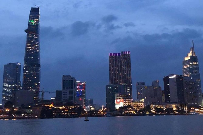 Escape From the City-Center, Private Street Food and Sight-Seeing Tour - Private Sight-Seeing Tour