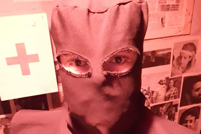 Escape From Zodiac Killers Apartment - Teamwork and Strategy in the Escape Room