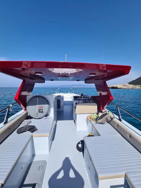 escape to blue lagoon with amore mio yatchs - The Experience: An Authentic Mix of Comfort and Adventure