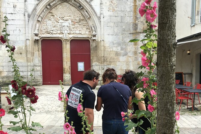 Escapes Games Outdoor the Magic Portal on the Ile De Re - Common Questions