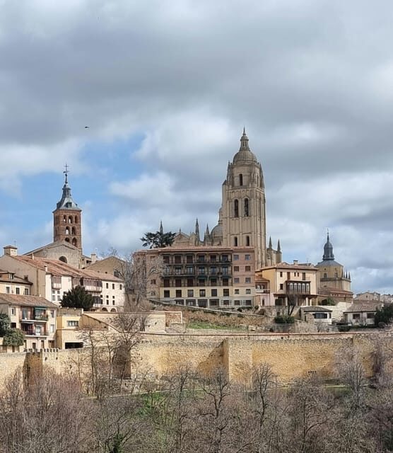 Escorial & Segovia: Private Minivan Tour from Madrid - Good To Know