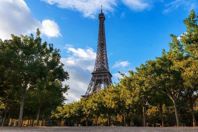 Escorted Paris Day Trip: Eiffel Tower, Notre Dame & Lunch Cruise - The Itinerary in Detail