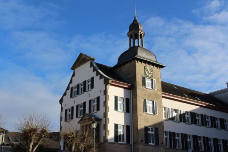 Essen Kettwig: Old Town Smartphone Scavenger Hunt Game - Game Overview