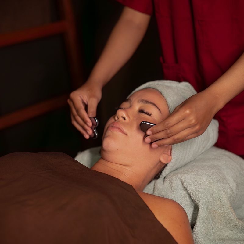 Essential Body Spa & Beauty Lounge in Kuta - Why the shower and storage can matter