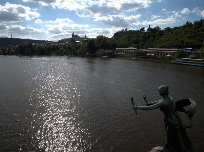 Essential Kafkas Prague Small Group - Guide and Tour Approach